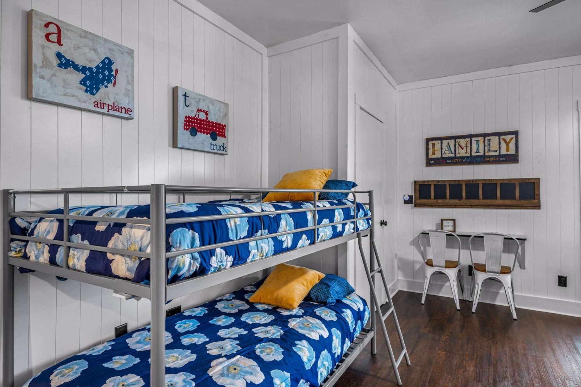 Rubys Roost Villa Mentone ภายนอก รูปภาพ