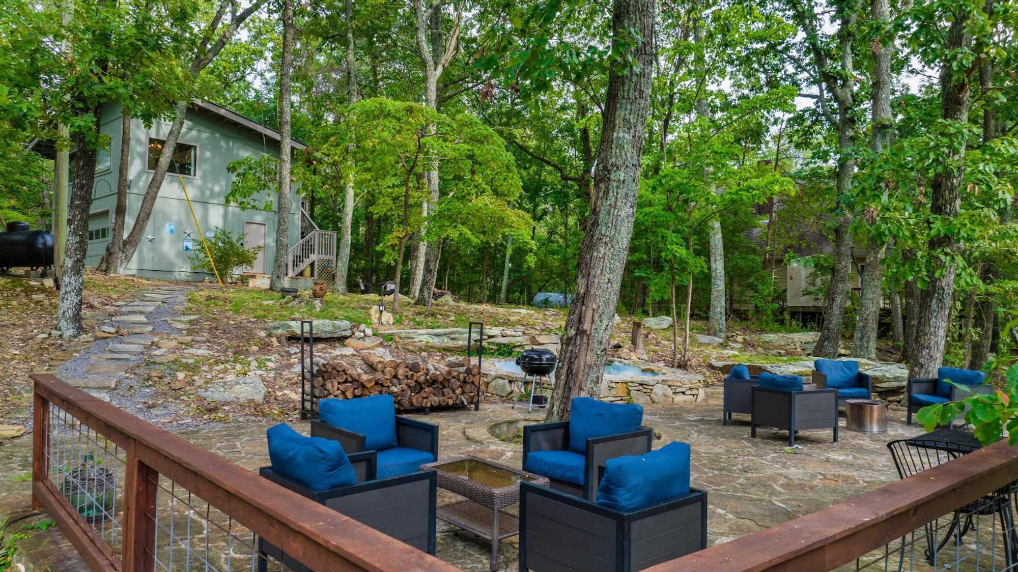 Rubys Roost Villa Mentone ภายนอก รูปภาพ