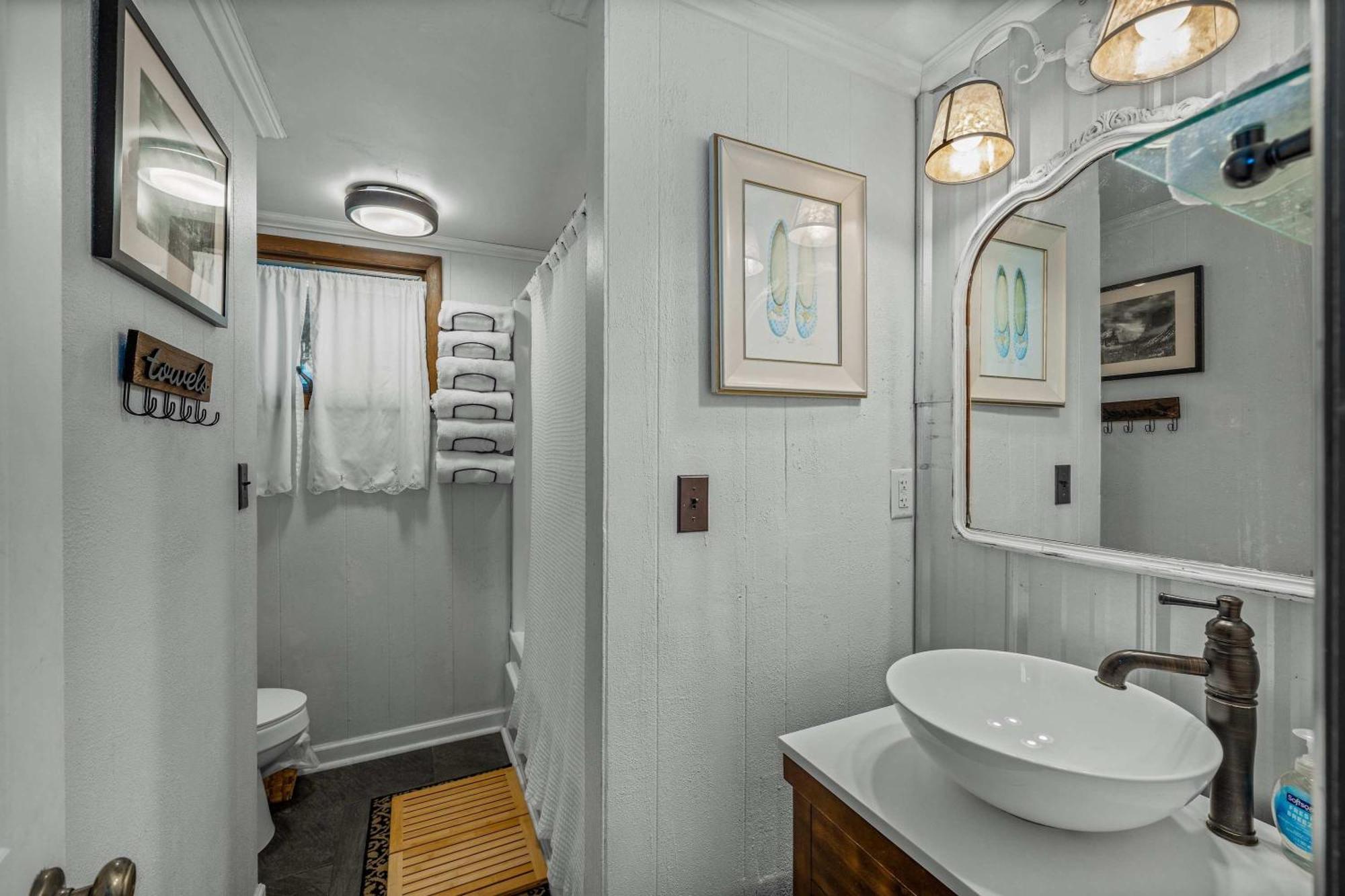 Rubys Roost Villa Mentone ภายนอก รูปภาพ